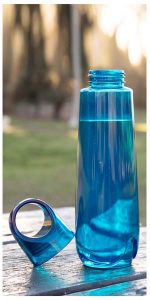Blue H2Go Marino bottle sitting on a picnic table
